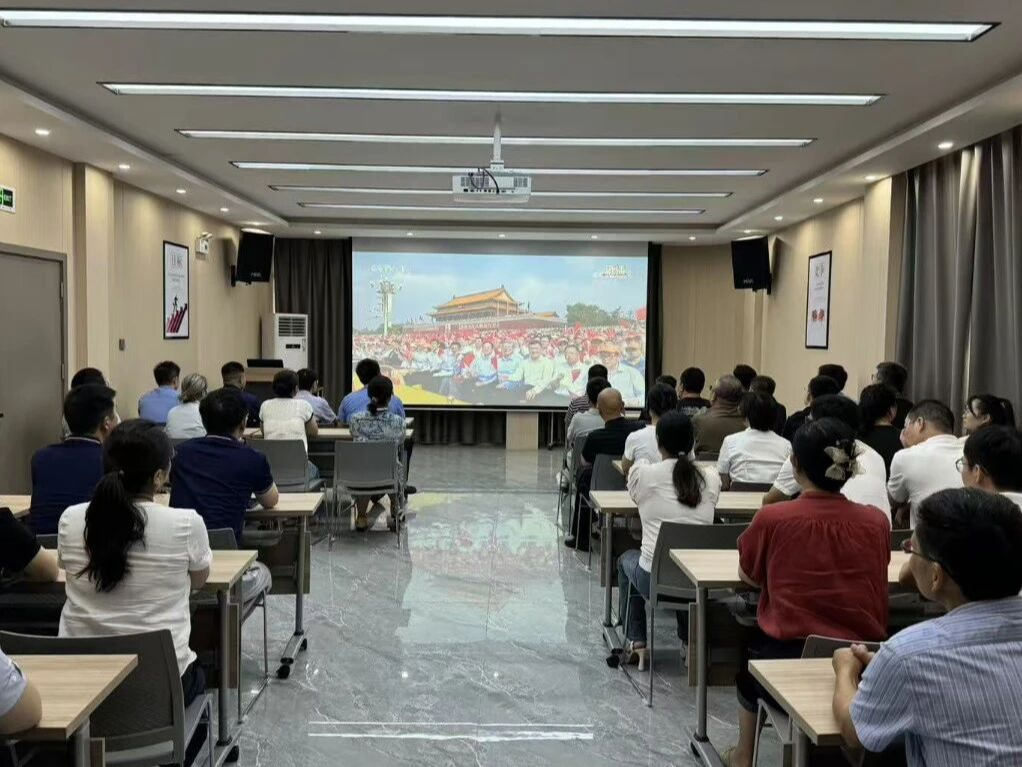 銘記歷史，開創(chuàng)未來——新余銀龍水務(wù)設(shè)備有限公司組織員工觀
